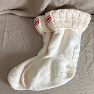 Hunter short boot socks liners size large white cable knit